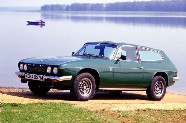 Reliant се възползва от успеха на Ogle GTS, който беше базиран на купе Scimitar. Фирмата Tamworth излезе със собствен GTE през 1968 година с дизайнерската помощ от Том Карън от Ogle.

С четири отделни седалки и голям багажник, GTE мигновено стана хит, подпомогнат от блестящото представяне на неговия 3,0-литров V6 двигател, произведен от Ford. Принцеса Ан беше сред първите верни клиенти, което даде допълнителен блясък на Reliant.
